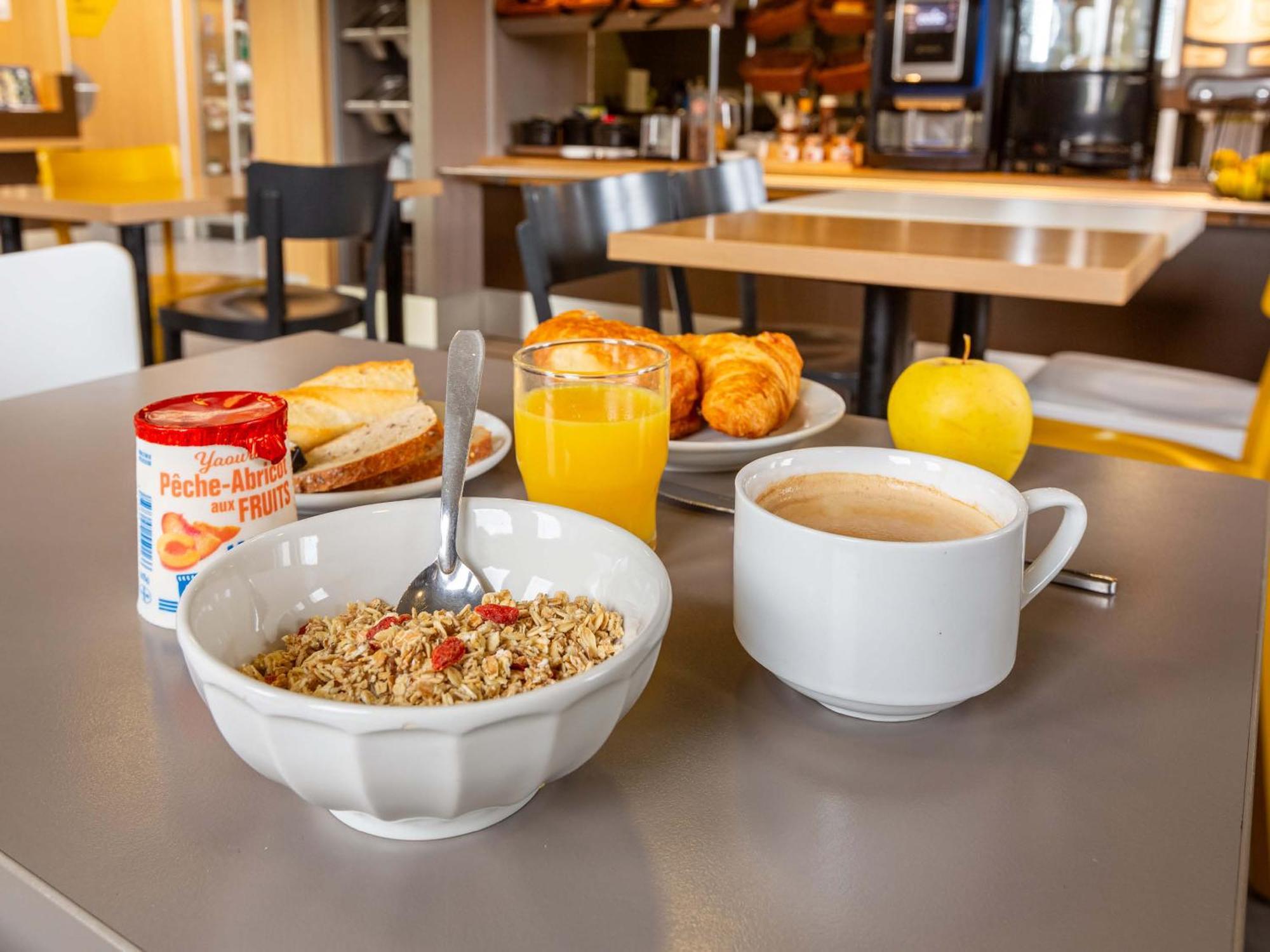B&B Hotel Chartres Le Coudray 외부 사진