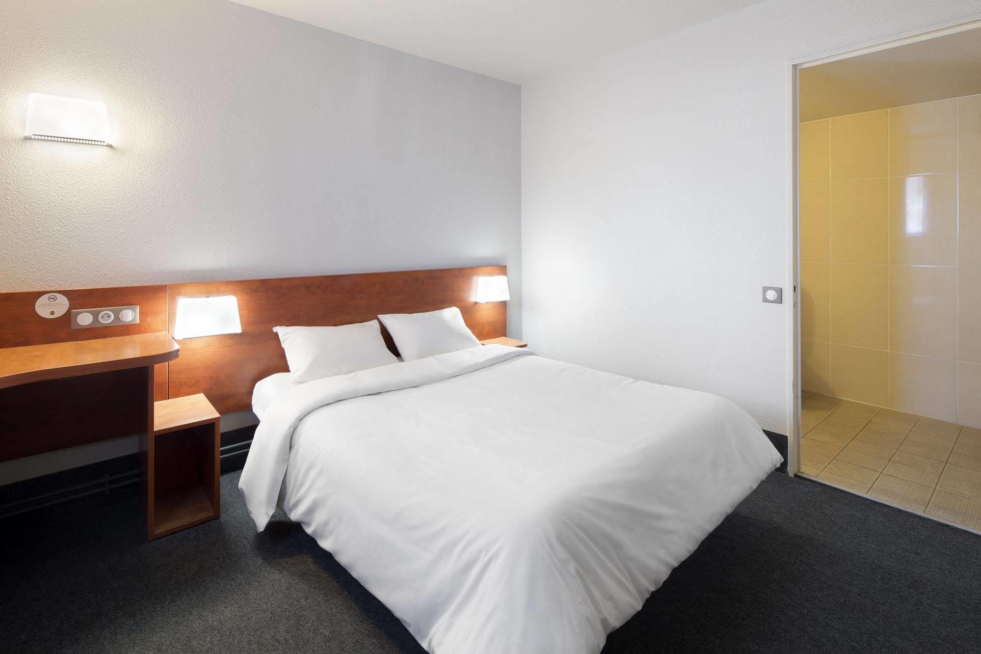 B&B Hotel Chartres Le Coudray 외부 사진