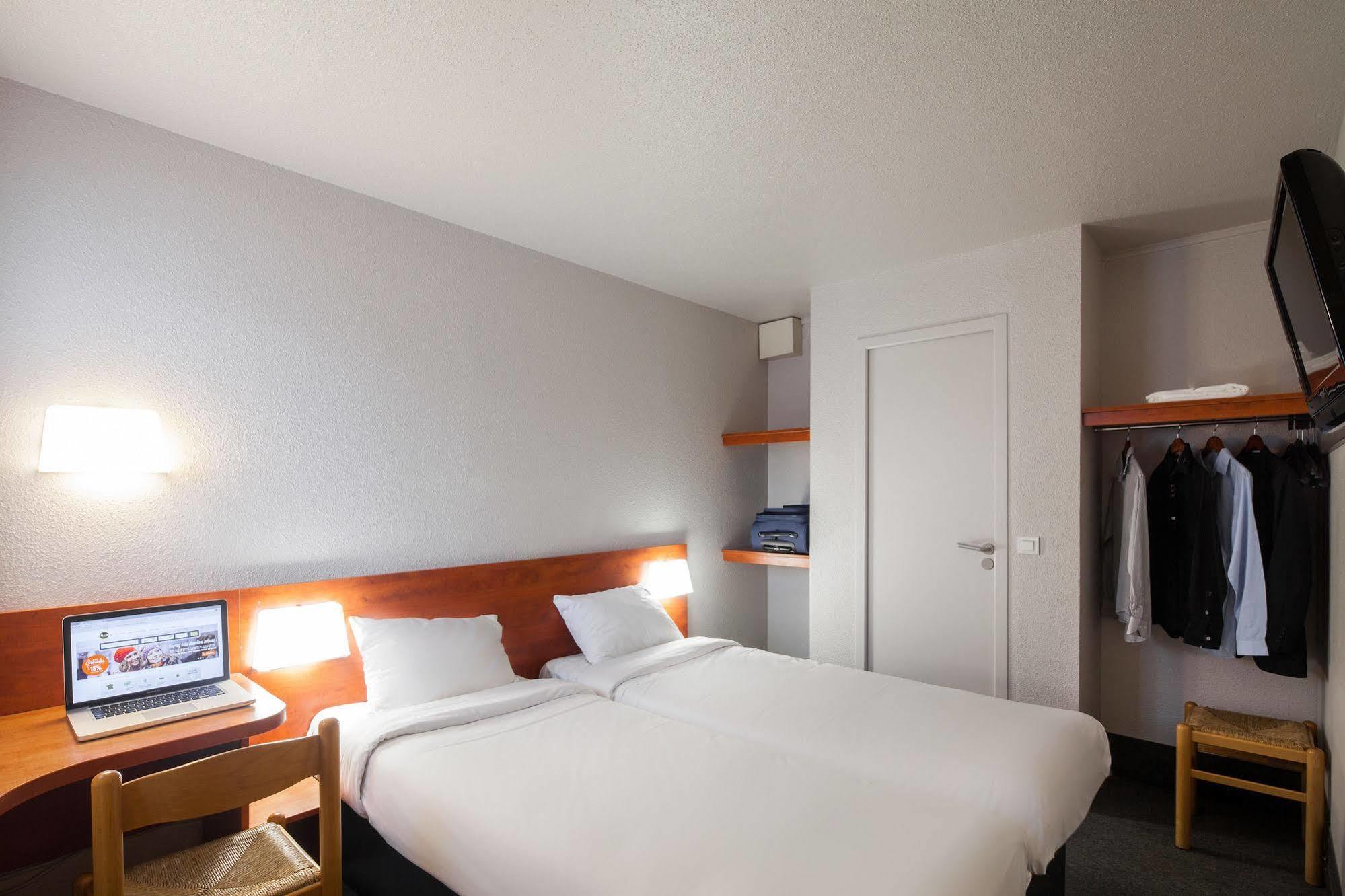 B&B Hotel Chartres Le Coudray 외부 사진