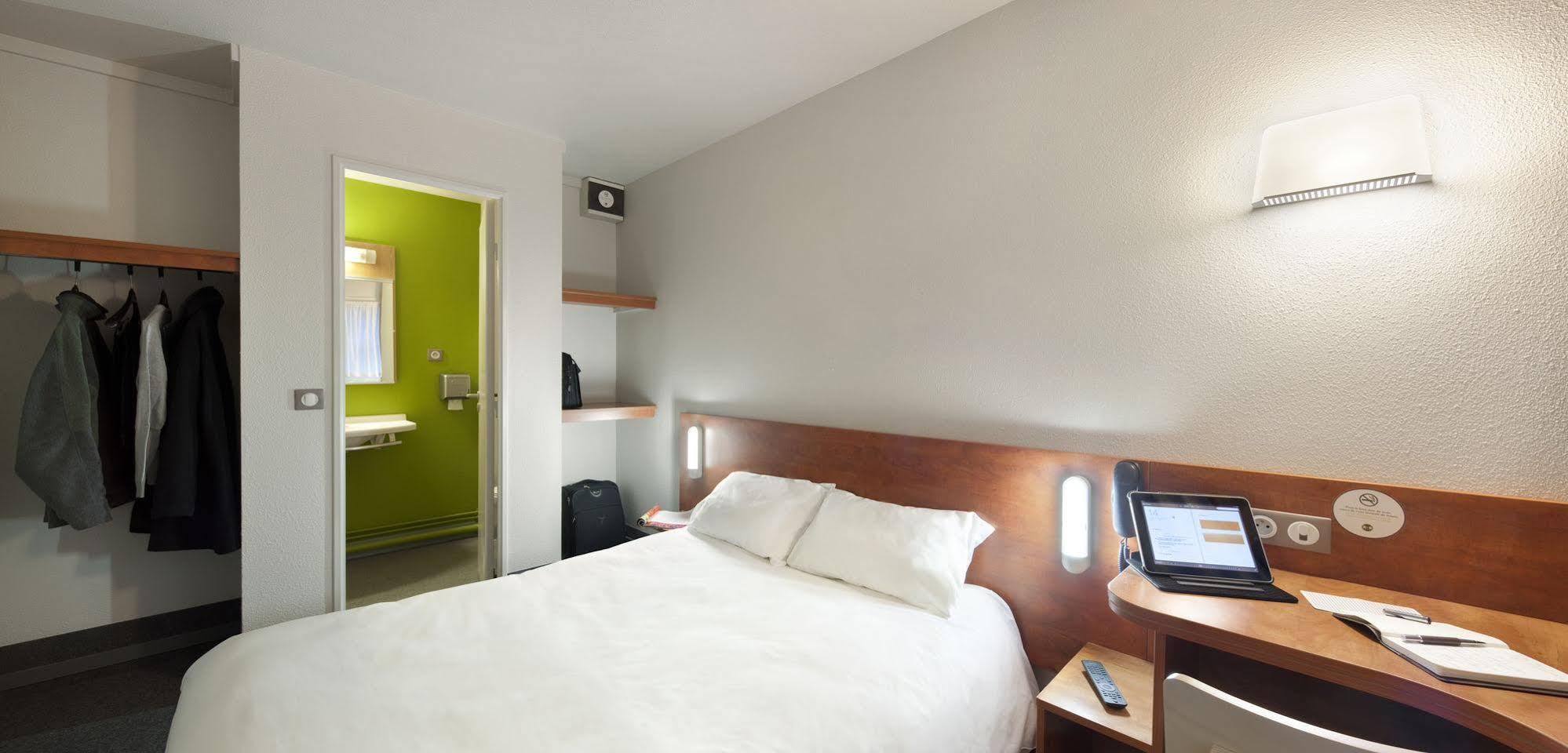 B&B Hotel Chartres Le Coudray 외부 사진